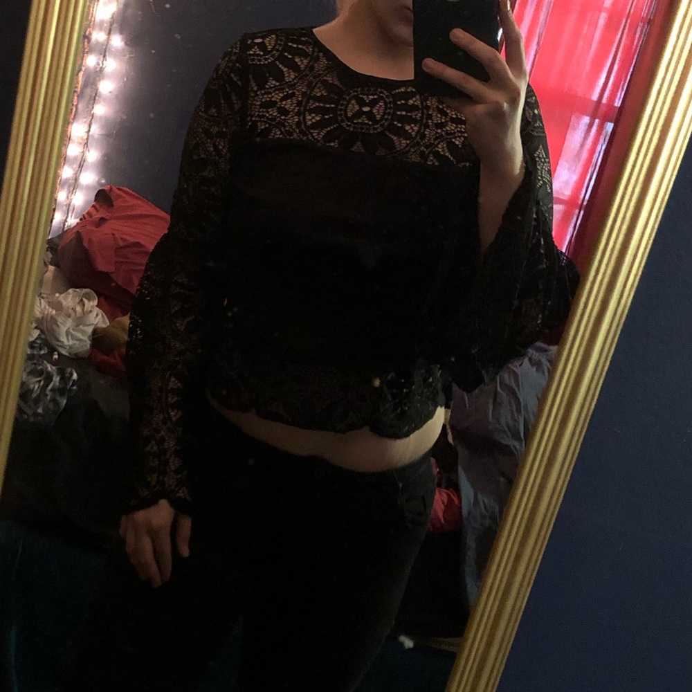 Lace top - Picture 4 of 4